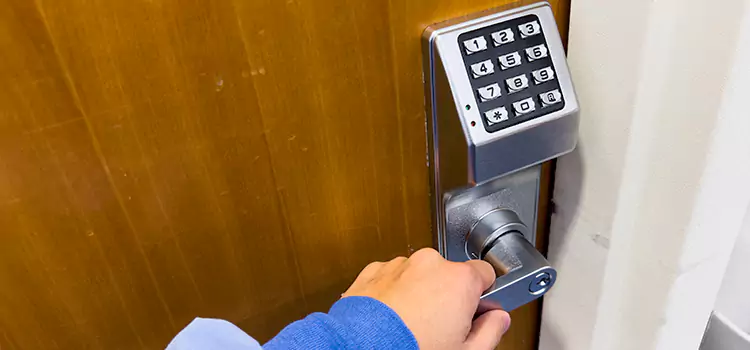 Why Choose Us for Your Keypad Lock Needs in Oak Ridge, FL?