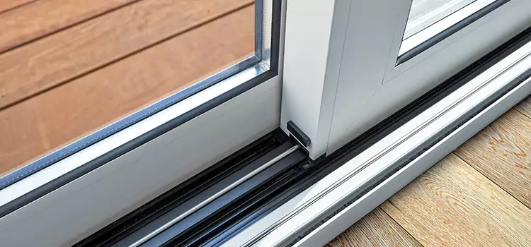 Why Your Sliding Door Keeps Getting Stuck in Oak Ridge, FL?